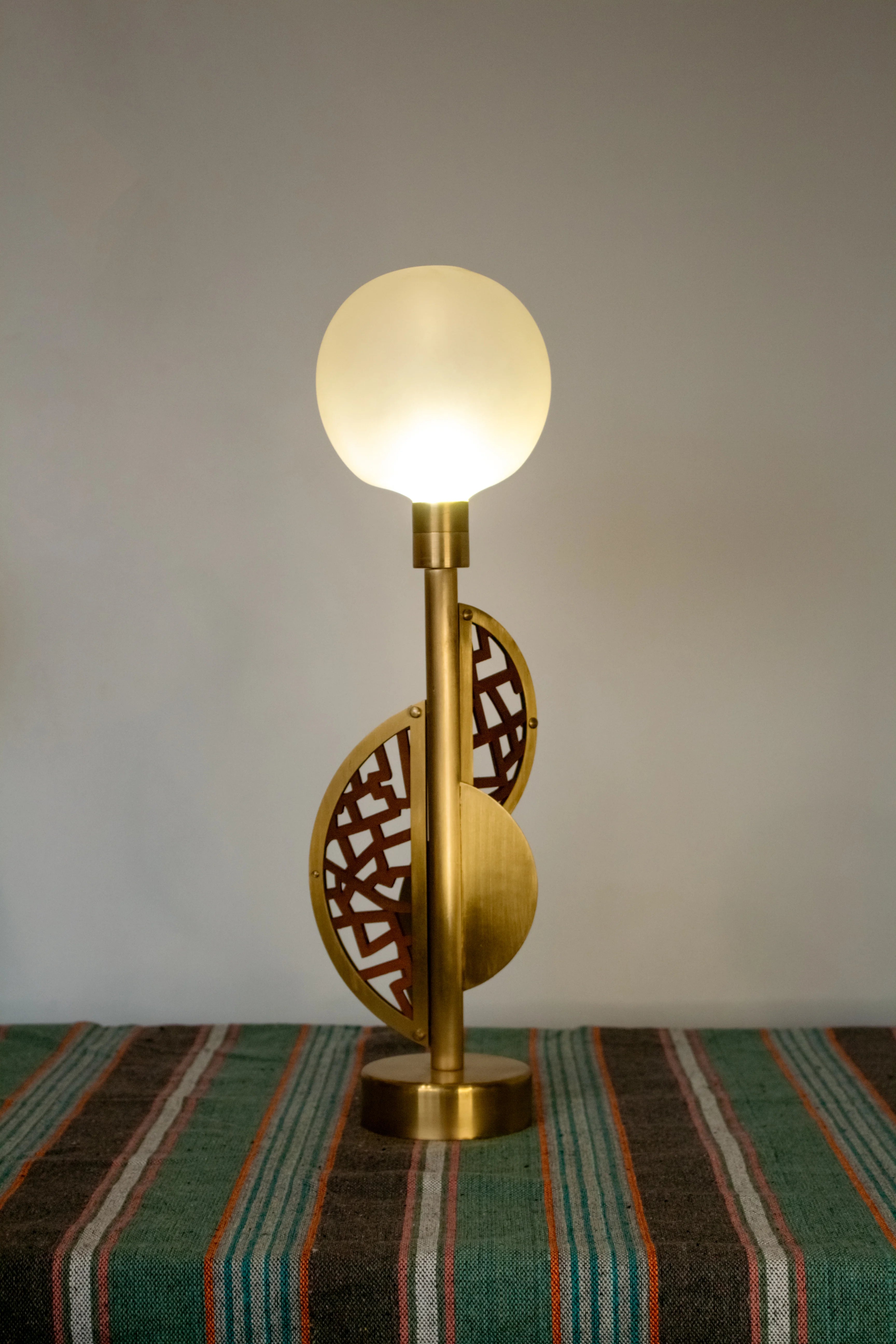 Nour Glass Table Lamp
